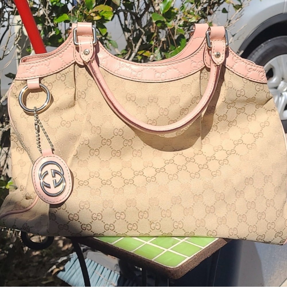 GUCCI SUKEY bag satchel Pink and Tan Beautiful preloved condition Large